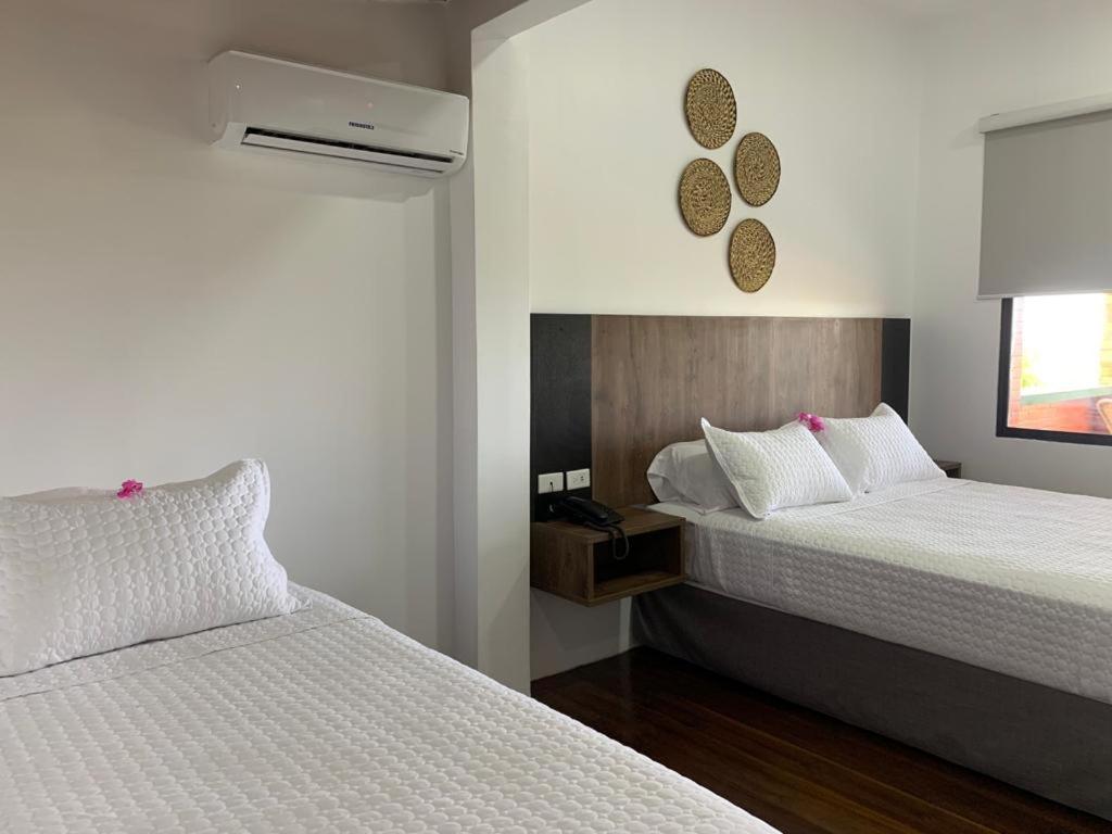 Hotel La Mar Playas Eksteriør bilde